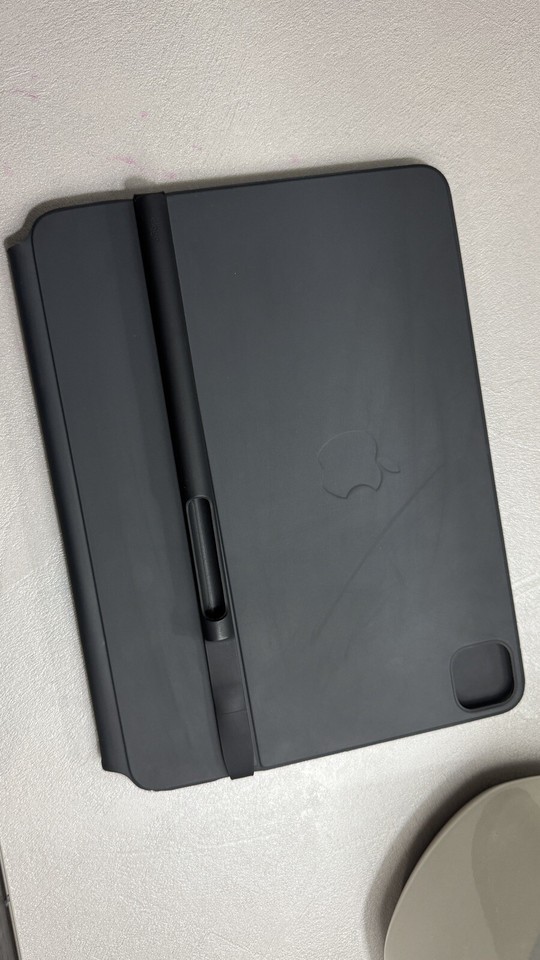 Apple Magic Keyboard Black iPad Pro 11inch Air M2 M1 A2261 MXQT2LL/A