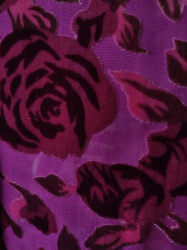 Magenta dark rose garden Silk burnt-out velvet fabric vintage lux dress sewing - Picture 15 of 15