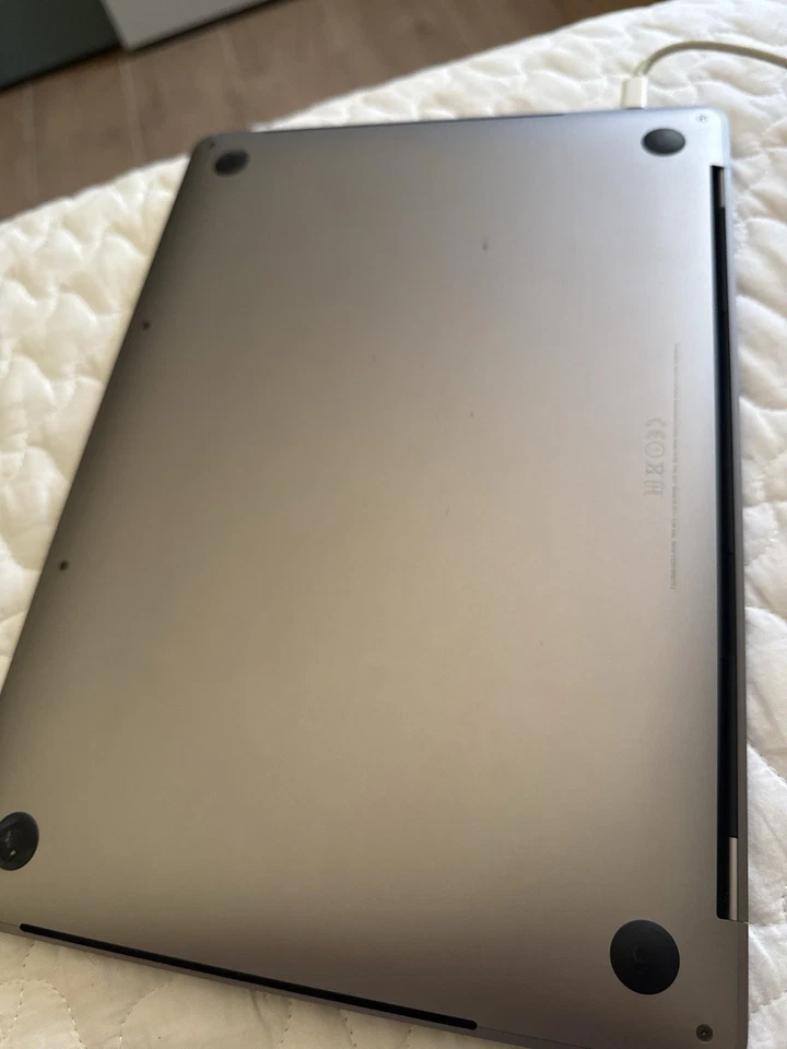 Apple MacBook Pro 13,3" (8GB, Intel Core i5-6360U, 2 GHz, 256GB) Laptop - Grigio, foto 2 di 4