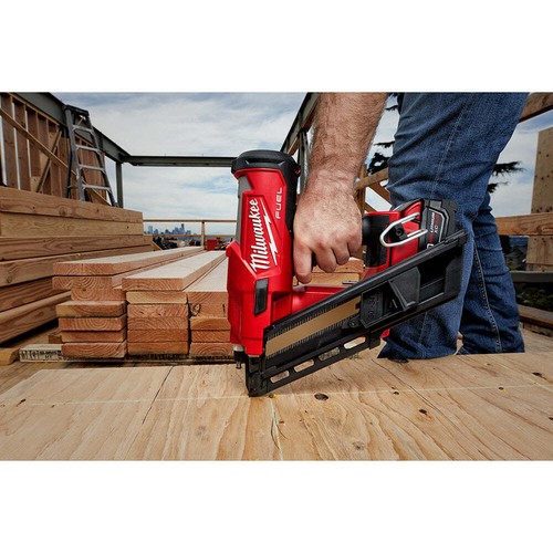 Milwaukee 2745-21 M18 FUEL 18V 30 degrés lithium-ion kit cloueuse d'encadrement sans fil - Photo 6/12