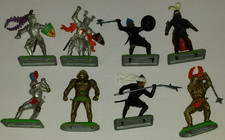 8 Vintage England Britains Plastic  Metal Toy Knights Soldiers