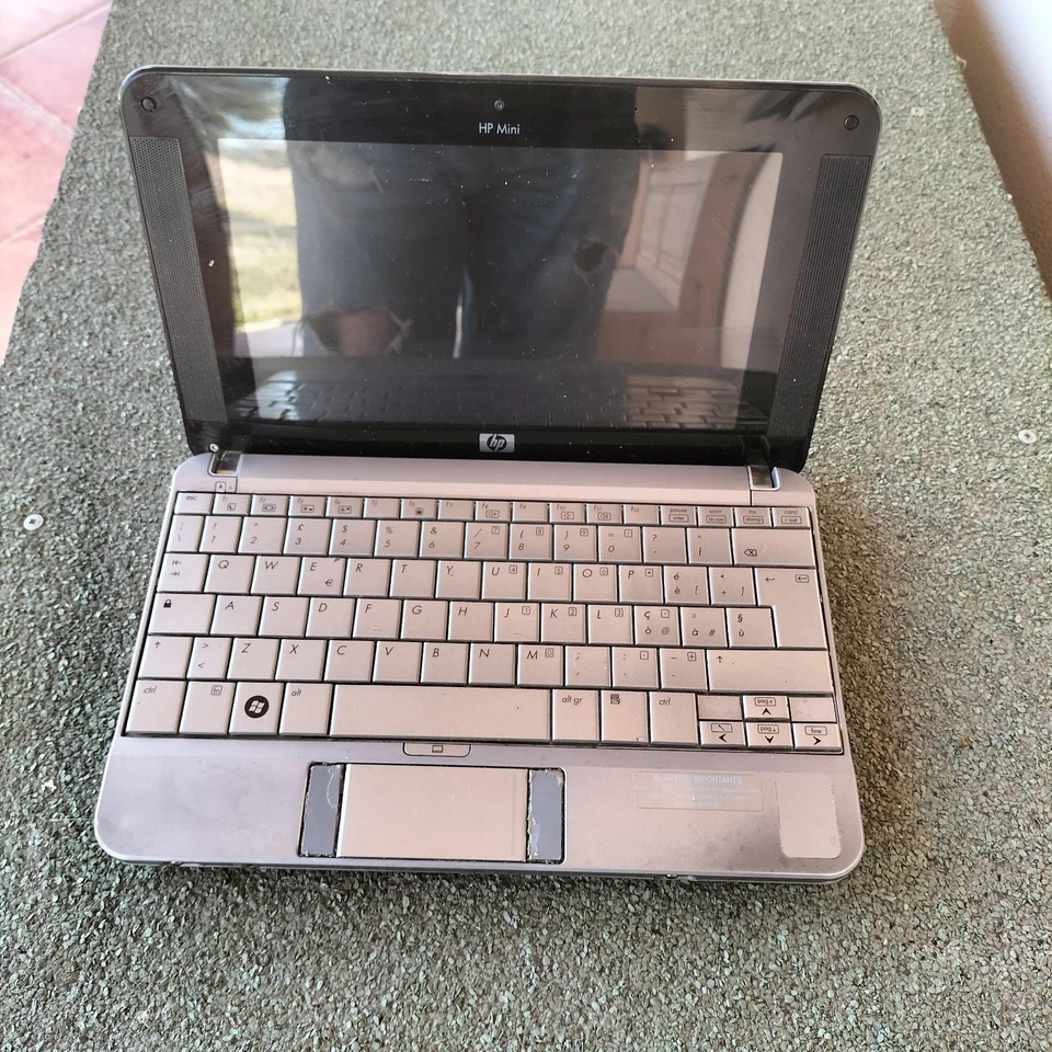 NoteBook PER RICAMBI HP MINI 2133 PC Portatile Laptop No HDD e Alimentatore - Immagine 2 di 4