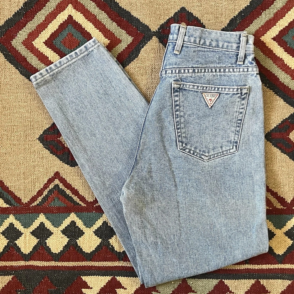 Guess Dames Sneakers Daiso - Zwart - Vergelijk prijzen