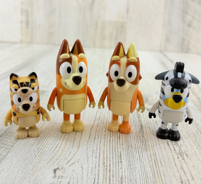 Bluey Figure LOT Aunt BRANDY Mum Sister Bluey Bingo Costumes NEW