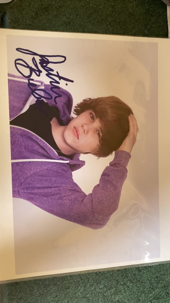 Justin Bieber Signed 8x10 Photo with COA – Early Autograph