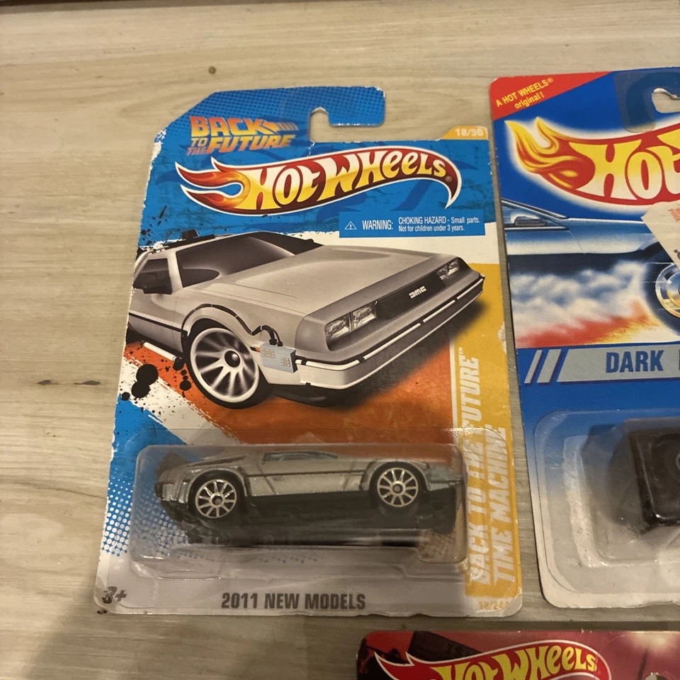 Hot Wheels 6 Lot Back To The Future Delorean Coronet, Chevy Nova Turino Dark - Image 2 of 4