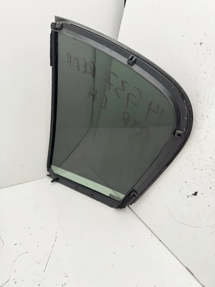 07-15 INFINITI G37 G35 Q40 Right SIDE REAR DOOR QUARTER GLASS OEM - Image 3 of 4