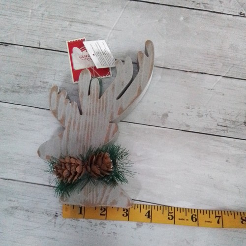 Holiday Time Wood Deerhead Ornament - Picture 4 of 5
