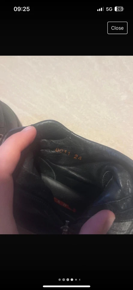 Botas femininas Prada tamanho 24 - Imagem 4 de 4