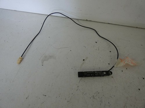 VW Golf V 5 BJ 2005 Antenne rechts 1K6035577H