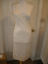 Vntg 1950's Women's Ivory Full Slip Movie Star Sz.34 100 Antron III Nylon O94 
