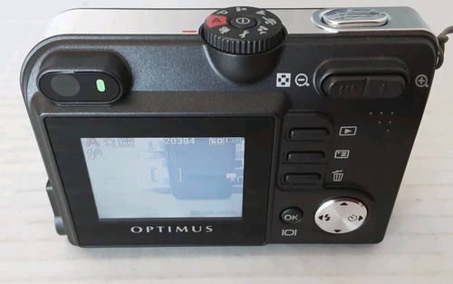 Radio Shack Optimus Digital Camera 5.0 Mega Pixels 3x Zoom - Picture 5 of 16