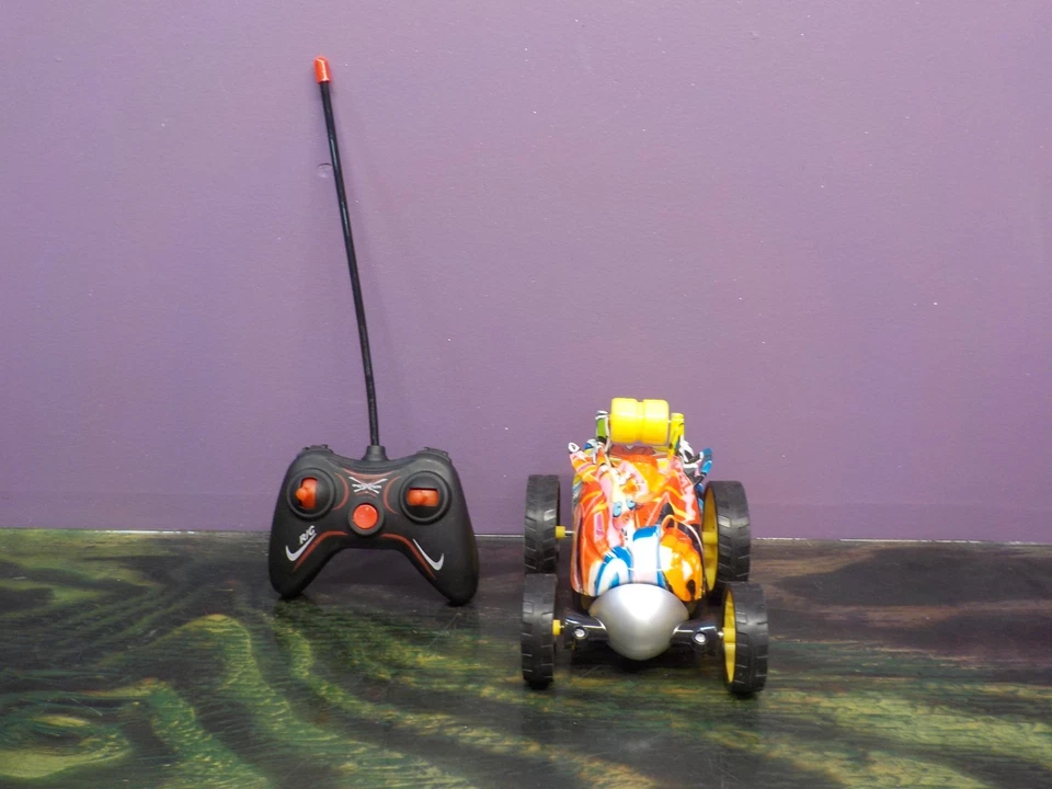 HST Mini Twist RC Stunt Tumbler Graffiti Designed Car. Remote - Image 2 of 4