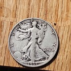 1935 Walking Liberty Half Dollar 50C Silver 0.9 Fine Business PHILA KM#142 501 — photo 3