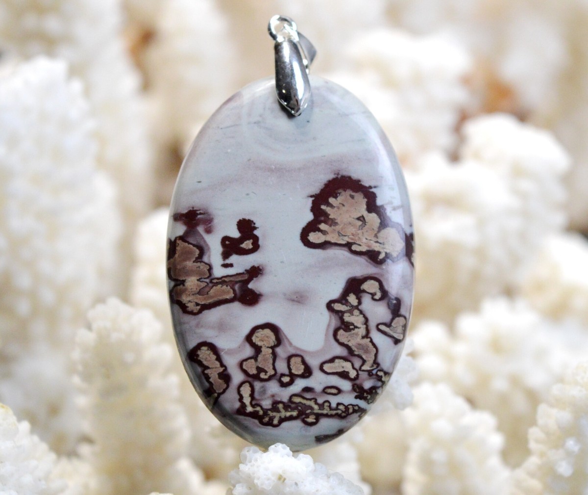 Pendentif En Jaspe Rouge Véritable Du Mexique - Forme Chapeau, Bijou Neuf Avec étiquettes