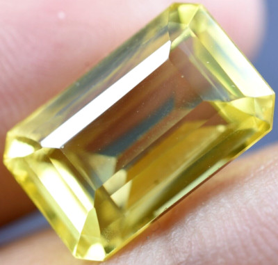 Natural 11.85 Ct Ceylon Yellow Sapphire GGL Certified Stunning Loose Gemstone