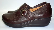 NURTURE "Malone" Women's 8M Comfort Clog Wedge Brown Leather Side Zip, New!