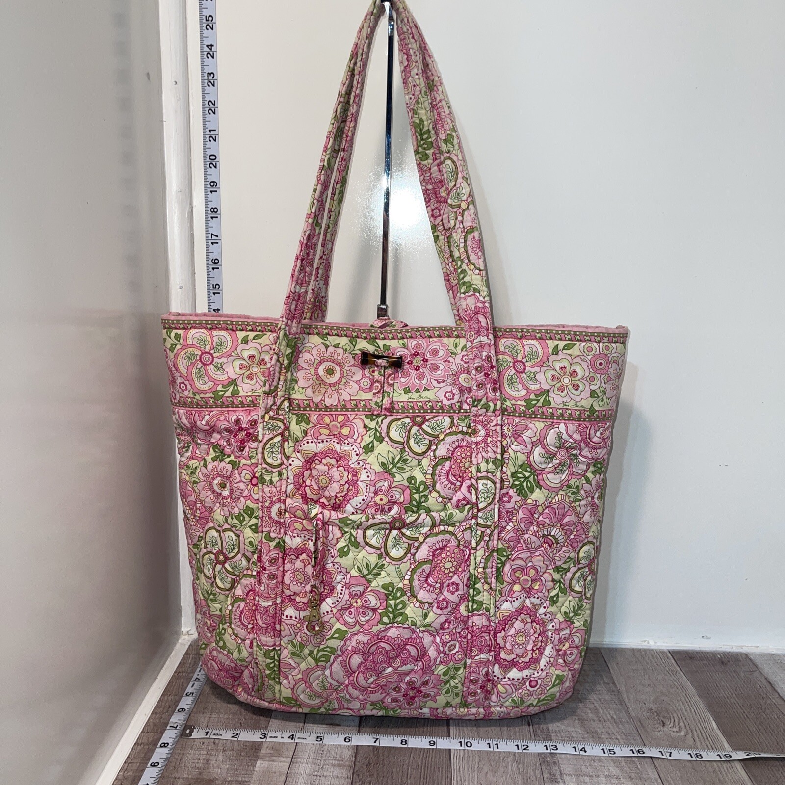 Vera Bradley Quilted Pink Shoulder Bag Multicolored F… Gem