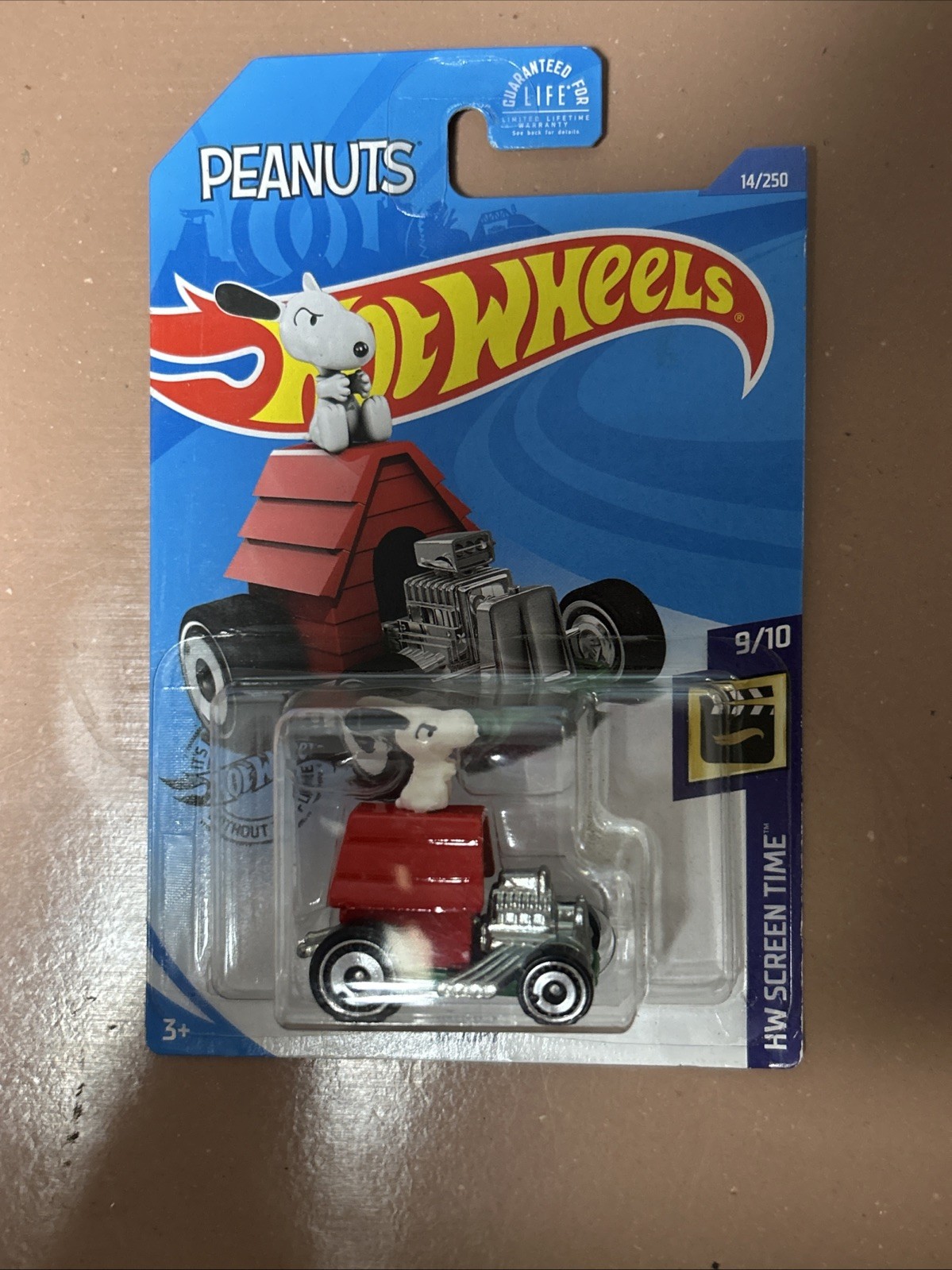 2020 Hot Wheels Peanuts Snoopy 9/10 14/250 Hot Rod Doghouse HW Screen Time
