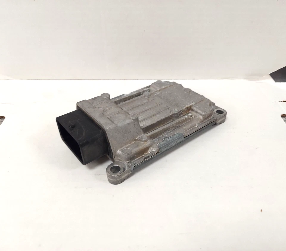 KYMCO UXV 700I OEM ECU 3920A-LKM8-E00 USADO Foto 2 de 4