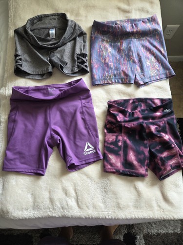 Girls workout, stretchy sport-style shorts
