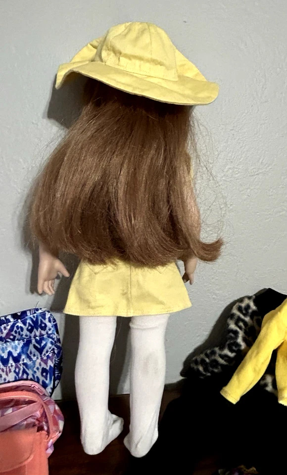 Magic Attic Club 18" Muñeca Megan Pelo Rojo Ojos Verdes Conjunto Original y Más Foto 3 de 4