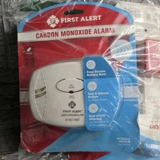 Lot Of 3:  First Alert CO400 Carbon Monoxide (CO) Detector,  DAMAGED PACKAG 