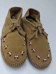 minnetonka moccasins kids