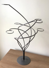 A 29.5" TALL, 6 SMALL PLANT POT / LIGHTS HOLDING, SPIRAL-SHAPED METAL STAND