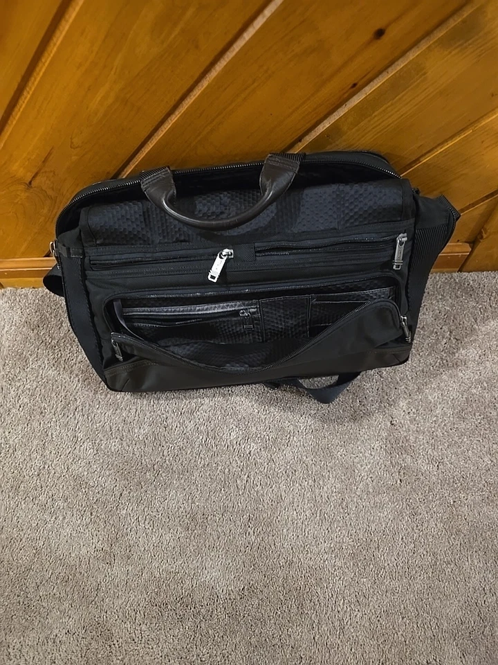 TUMI 222634HK2 ALPHA BRAVO Flap Brief Limited Use!!! - Image 3 of 4