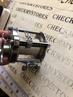 Vintage Pflueger Rocket No.1375 Level Wind Casting Reel MADE IN