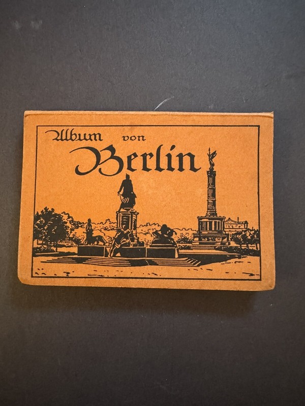 ALBUM OF BERLIN GERMANY POSTCARD BOOKLET 20 Postcards Paul Schnabel