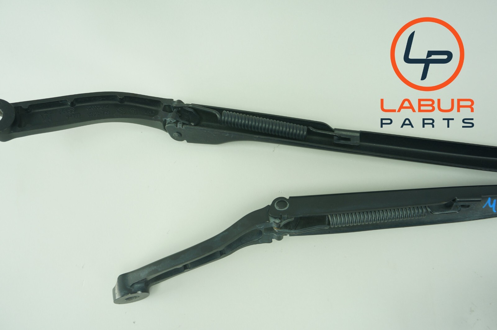 M157 14-17 Maserati Quattroporte Ghibli Front Right& Left Windshield Wiper Z4764