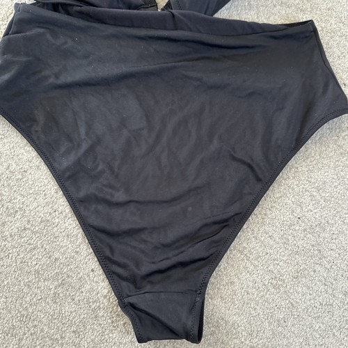 H&M Ladies One Price Swim Suit Black With Padding - Picture 6 of 6