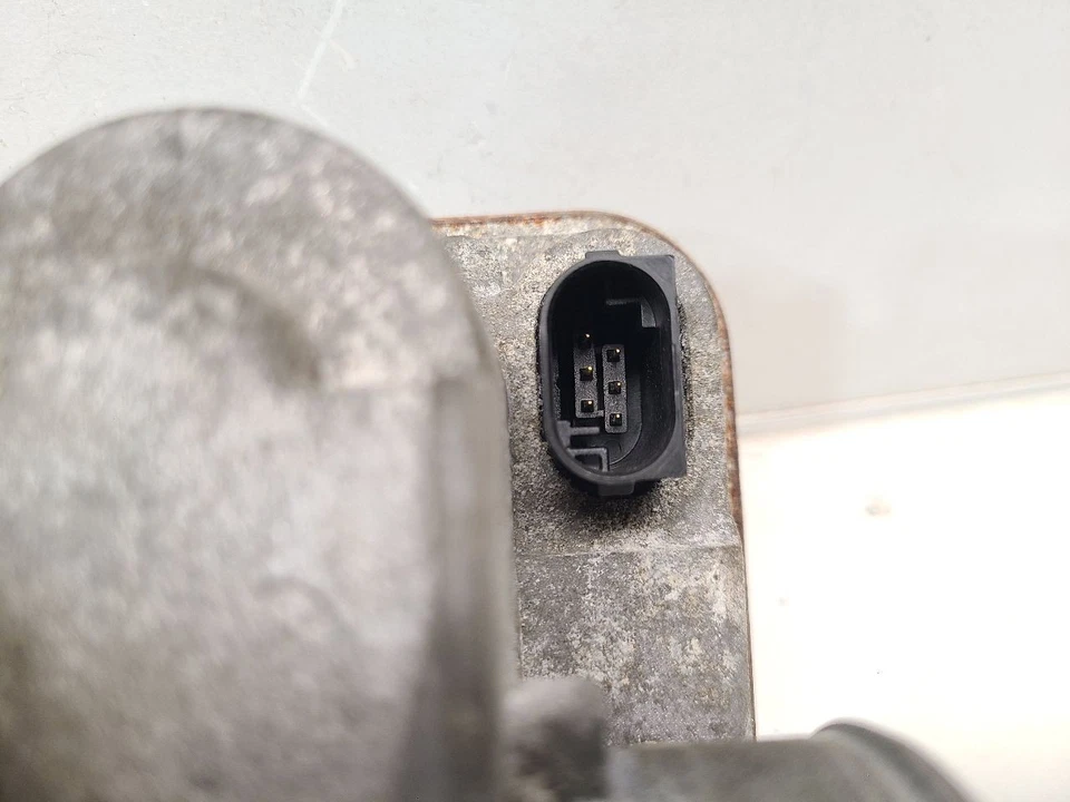 Corpo do acelerador Jeep Compass (2.4L) 2007-16 - Imagem 2 de 4