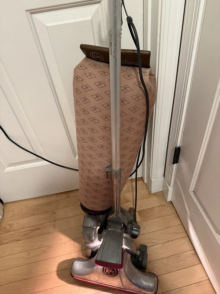 RARE Vintage Kirby Sanitronic Vacuum Cleaner~TESTED WORKS GREAT - Image 3 of 4
