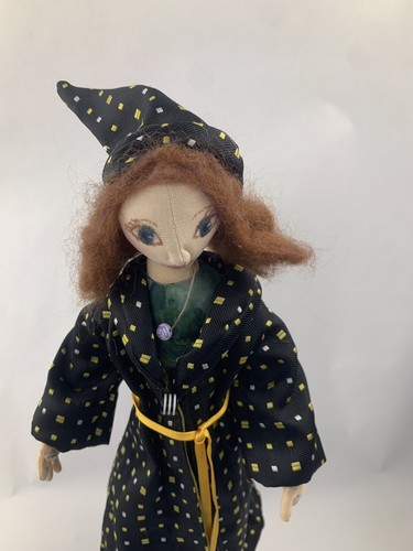 Hermione Granger and Ron Weasley Miniature Costume Design - Picture 7 of 8