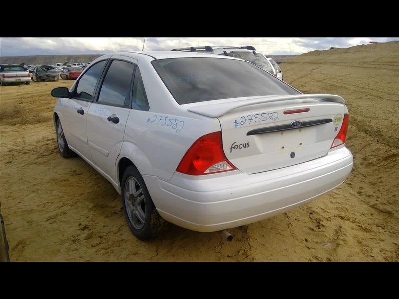 Conjunto de filtro de aire usado se adapta a: Ford Focus 2.0 2000 grado A Foto 4 de 4