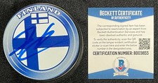BRAD LAMBERT SIGNED TEAM FINLAND PUCK BECKETT COA BD03855