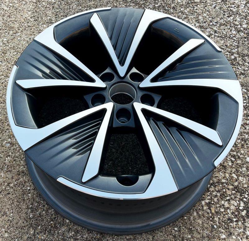 LEXUS RZ300e RZ450e 2023 2024 Factory OEM Wheel 18