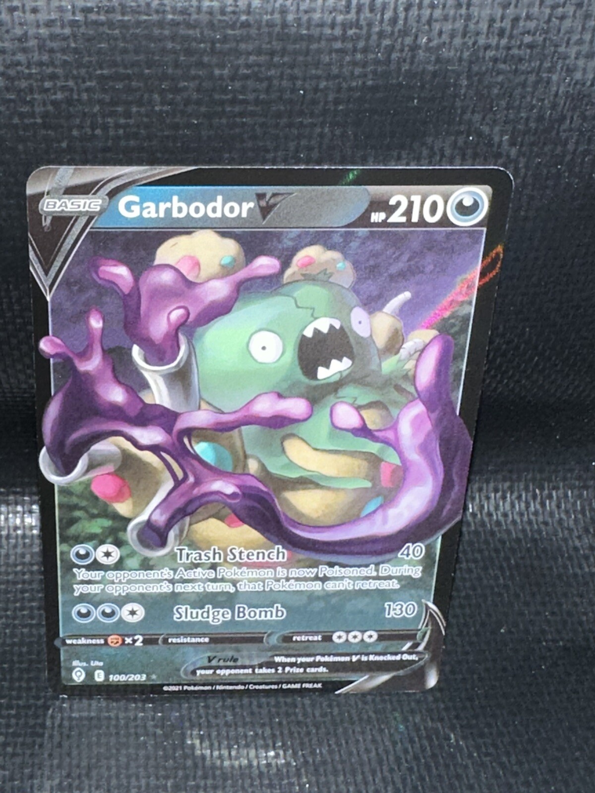 GARBODOR V 100/203 EVOLVING SKIES POKEMON (ULTRA RARE, NM)