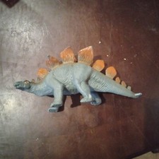 2000 Stegosauras 8" Dinosaur Toy