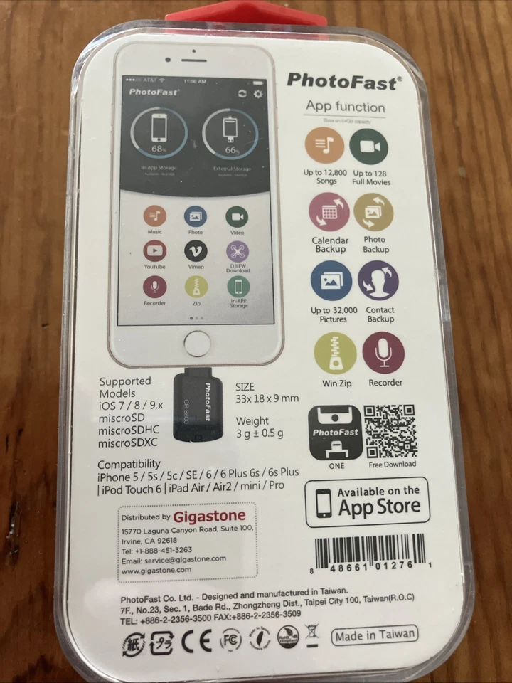 PhotoFast CR 8800 iOS Micro SD Card Reader - Image 2 of 3