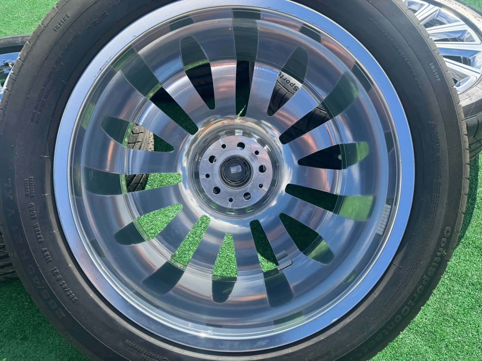 Rolls-Royce 21" OEM Phantom Wheels and Tires FULL POLISHED Factory TPMS Original
