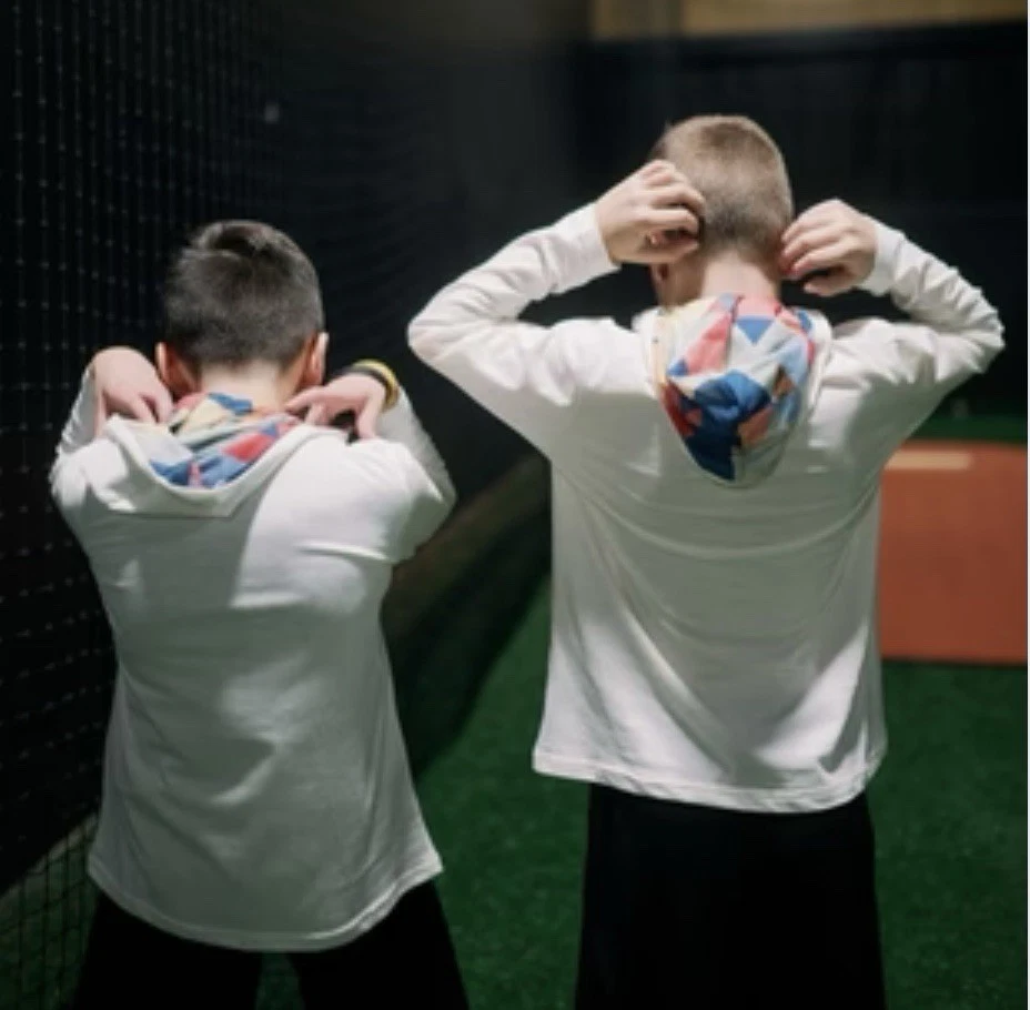 Felpa con cappuccio maglietta stampa "Just Play" Crate Off White taglia Youth Medium Plate Crate NUOVA