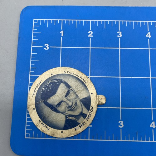 Dixie Deckel Filmstars ROBERT PRESTON spielen im Taifun Simco Eis - Bild 3 von 3