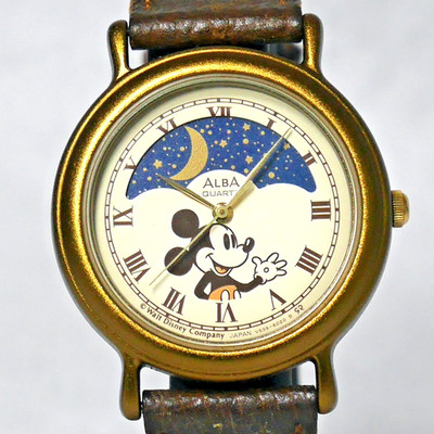 SEIKO ALBA Mickey Mouse Watch V535-6A10 1990 Sun & Moon Roman numerals Japan