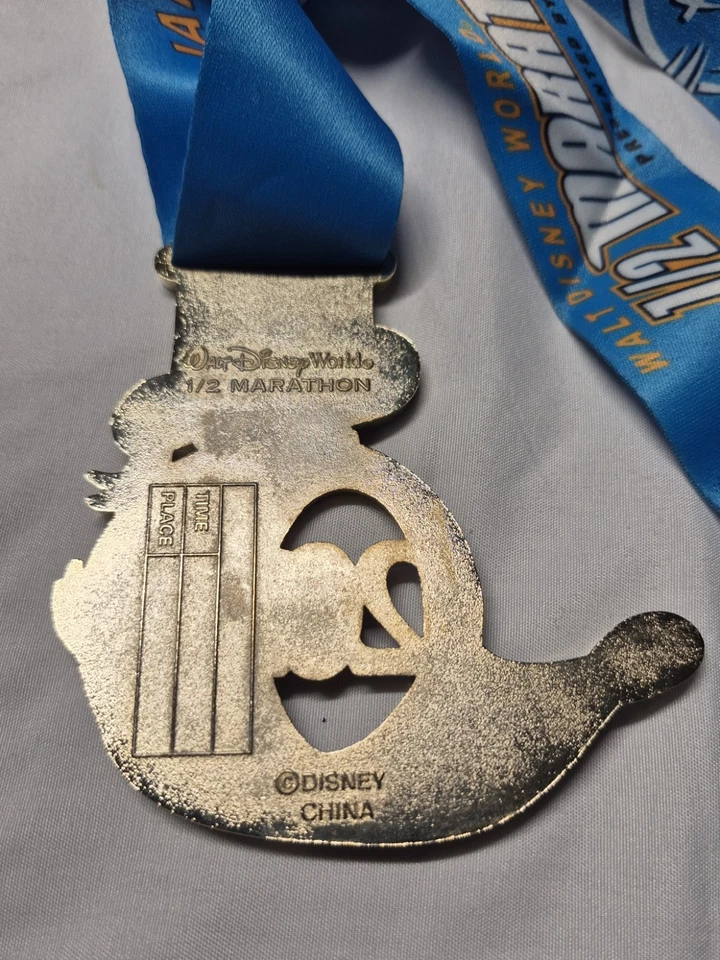 Walt Disney World Media Maratón Carrera Medalla 2012 Pato Donald 15 Aniversario Foto 3 de 4