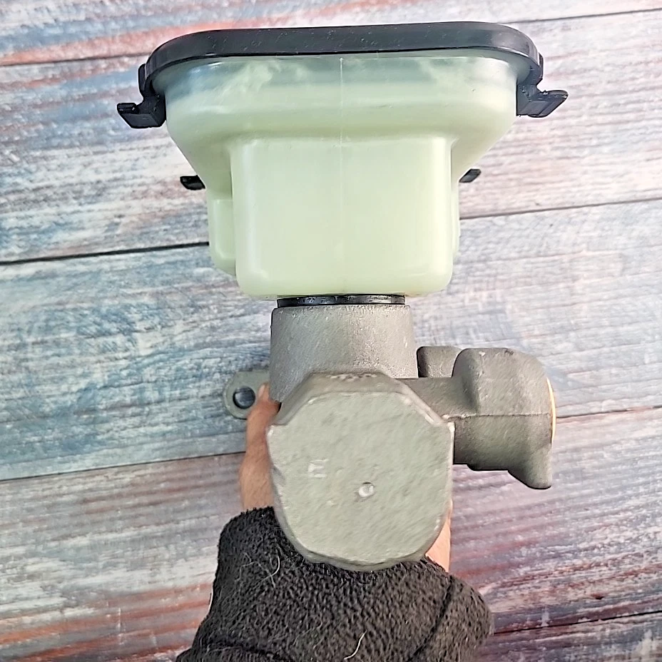 Dorman M390320 se adapta a Bravada Jimmy Syclone Sonoma Hombre Master Cylinder 18029949 Foto 3 de 4