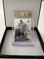 Gareth Bale Chrome UCL 2017/18 Refractor /99 #75 Auto